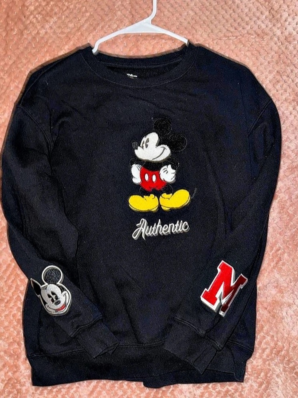 Disney Mickey Mouse Authentic sweatshirt Graphic Sweatshirt Size Large